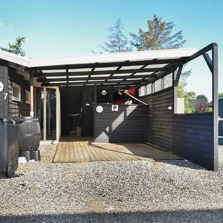 Five-bedroom In Otterup